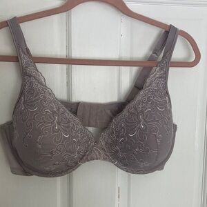 Playtex Elegant Beige Embroidered Underwire Bra 42C Model 4513